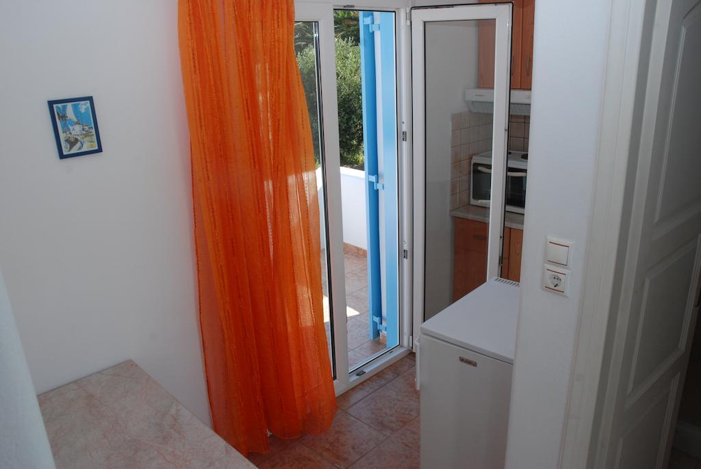 Pension Katerina Studios Tourlos Bagian luar foto