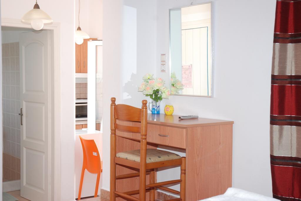 Pension Katerina Studios Tourlos Ruang foto