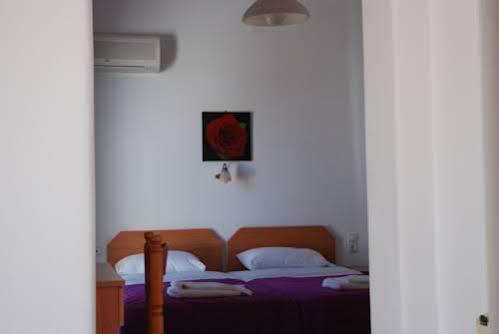 Pension Katerina Studios Tourlos Bagian luar foto