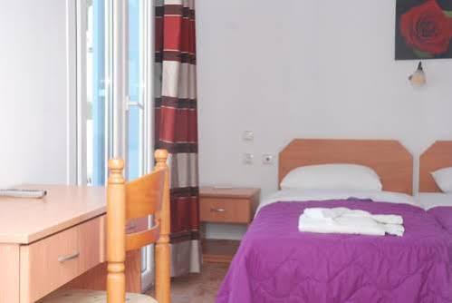 Pension Katerina Studios Tourlos Bagian luar foto
